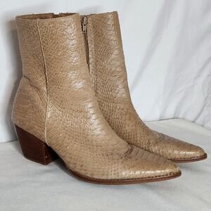 Matisse Caty Tan Snakeskin Embossed Leather Pointed Toe Western Ankle Boots 10M